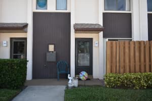 2290 Golf Isle Dr, Melbourne, FL 32935, Sold 04/20/18