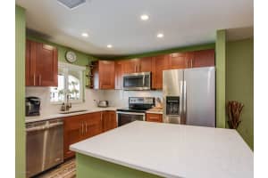 201 St Lucie Ln, Cocoa Beach, FL 32931, Sold 02/23/18