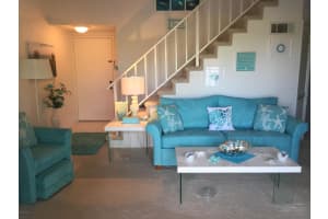 4860 Lake Waterford Way W, Melbourne, FL 32901, Sold 03/28/18