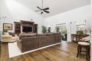 2298 Woodlawn Cir, Melbourne, FL 32934, Sold 03/22/18