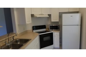 4881 Lake Waterford Way W, Melbourne, FL 32901, Sold 06/08/18