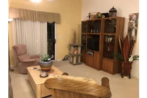 851 Wickham Lakes Dr, Melbourne, FL 32940, Sold 04/25/18