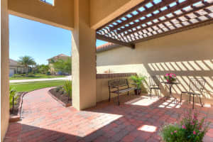 6595 Arroyo Dr, Melbourne, FL 32940, Sold 04/12/18