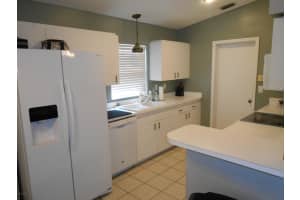 8050 Bracken Ln, Melbourne, FL 32940, Sold 05/03/18