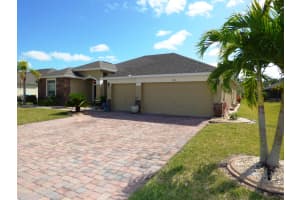 201 Grouper Cir SE, Palm Bay, FL 32909, Sold 10/01/18