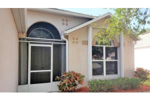 1273 White Oak Cir, Melbourne, FL 32934, Sold 05/10/18