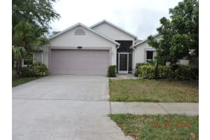 1330 Berryhill Dr, Melbourne, FL 32934, Sold 08/28/18