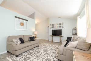 3201 Brentwood Ln, Melbourne, FL 32934, Sold 06/22/18