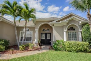 5947 Arlington Cir, Melbourne, FL 32940, Sold 05/25/18