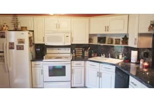 4900 Lake Waterford Way W, Melbourne, FL 32901, Sold 07/30/18