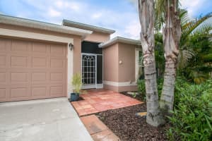 380 Wickham Lakes Dr, Melbourne, FL 32940, Sold 07/13/18