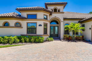 902 Casa Dolce Casa Cir, Rockledge, FL 32955, Sold 10/30/18