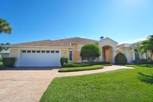 1020 Fieldstone Dr, Melbourne, FL 32940, Sold 12/03/18