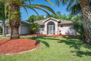 715 Falls Creek Dr, Melbourne, FL 32904, Sold 08/10/18