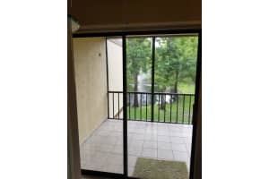 7820 Shadowood Dr, Melbourne, FL 32904, Sold 07/13/18