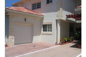 504 7th Ln SW, Vero Beach, FL 32962, Sold 10/09/18