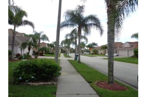 3226 Peninsula Cir, Melbourne, FL 32940, Sold 08/30/18