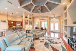 14113 Oakwood Cove Ln, Orlando, FL 32832, Sold 09/21/18