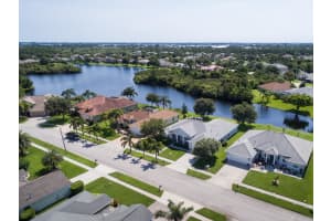 426 Wynfield Cir, Rockledge, FL 32955, Sold 08/30/18