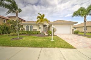 6525 Arroyo Dr, Melbourne, FL 32940, Sold 11/20/18