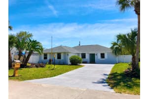 925 4th Ln, Vero Beach, FL 32962, Sold 08/31/21