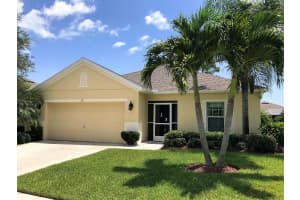211 Briarcliff Cir, Sebastian, FL 32958, Sold 11/15/18