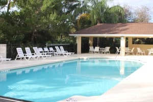211 Briarcliff Cir, Sebastian, FL 32958, Sold 11/15/18
