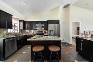 3372 Lakeview Cir, Melbourne, FL 32934, Sold 09/27/18