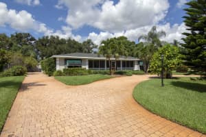 3007 Golf View Dr, Vero Beach, FL 32960, Sold 12/05/18