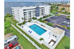 190 Seminole Ln, Cocoa Beach, FL 32931, Sold 11/02/18