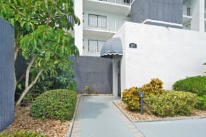 190 Seminole Ln, Cocoa Beach, FL 32931, Sold 11/02/18