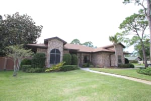 595 Lake Ashley Cir, Melbourne, FL 32904, Sold 11/07/18