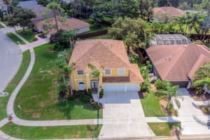 2601 Aston Cir, Melbourne, FL 32940, Sold 11/29/18