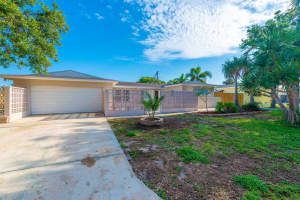 341 Polaris Dr, Satellite Beach, FL 32937, Sold 03/13/19