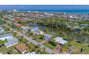 111 Aucila Rd, Cocoa Beach, FL 32931, Sold 12/28/18
