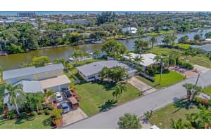 111 Aucila Rd, Cocoa Beach, FL 32931, Sold 12/28/18