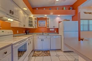 111 Aucila Rd, Cocoa Beach, FL 32931, Sold 12/28/18