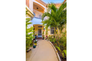 8619 Villanova Dr, Cape Canaveral, FL 32920, Sold 01/02/19
