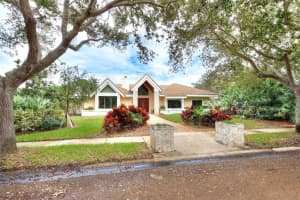 402 Sanderling Dr, Indialantic, FL 32903, Sold 12/31/18