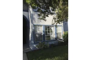 4895 Lake Waterford Way W, Melbourne, FL 32901, Sold 05/01/19