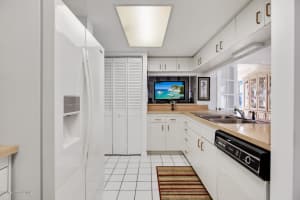 3613 S Banana River Blvd, Cocoa Beach, FL 32931, Sold 01/16/20