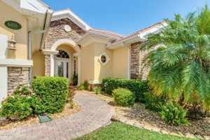 6455 Arroyo Dr, Melbourne, FL 32940, Sold 02/26/19