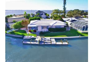 451 Brightwaters Dr, Cocoa Beach, FL 32931, Sold 09/12/19