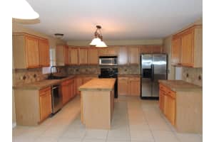 1302 Sorento Cir, West Melbourne, FL 32904, Sold 04/01/19