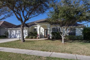 1933 Woodfield Cir, Melbourne, FL 32904, Sold 05/01/19