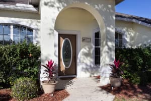 1933 Woodfield Cir, Melbourne, FL 32904, Sold 05/01/19