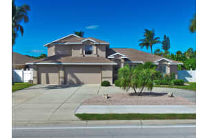 340 S Brevard Ave, Cocoa Beach, FL 32931, Sold 04/29/19