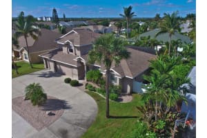 340 S Brevard Ave, Cocoa Beach, FL 32931, Sold 04/29/19