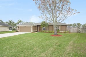 1926 Glen Meadows Cir, Melbourne, FL 32935, Sold 04/12/19