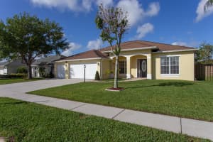 1963 Woodfield Cir, West Melbourne, FL 32904, Sold 06/07/19